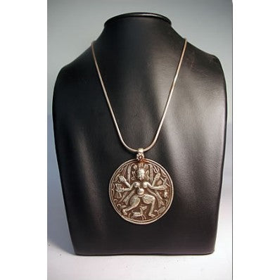 Pendentif indien en argent milieu XXème