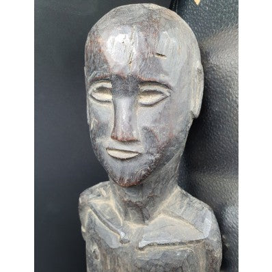 Rare grande statue du Timor ---