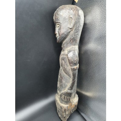 Rare grande statue du Timor ---