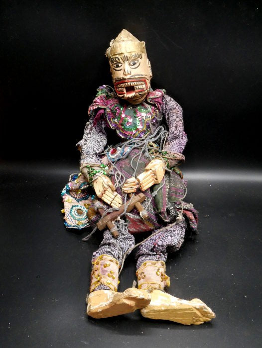 Nan Belu l'ogre des villes marionnette birmane XXème