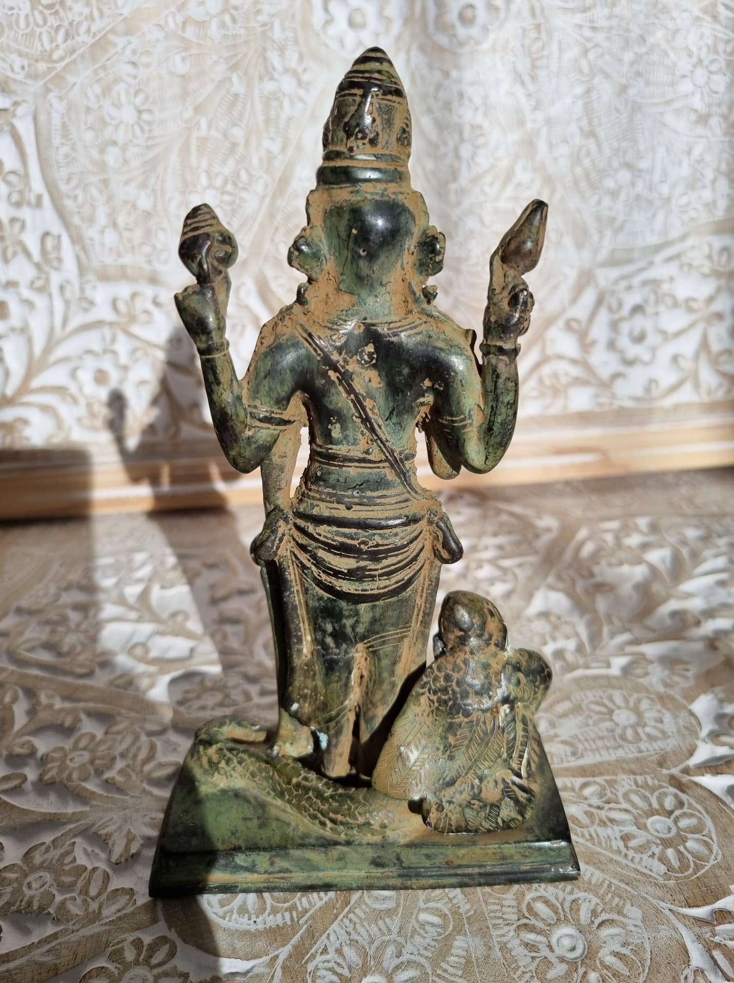 Statue de Vishnu ---