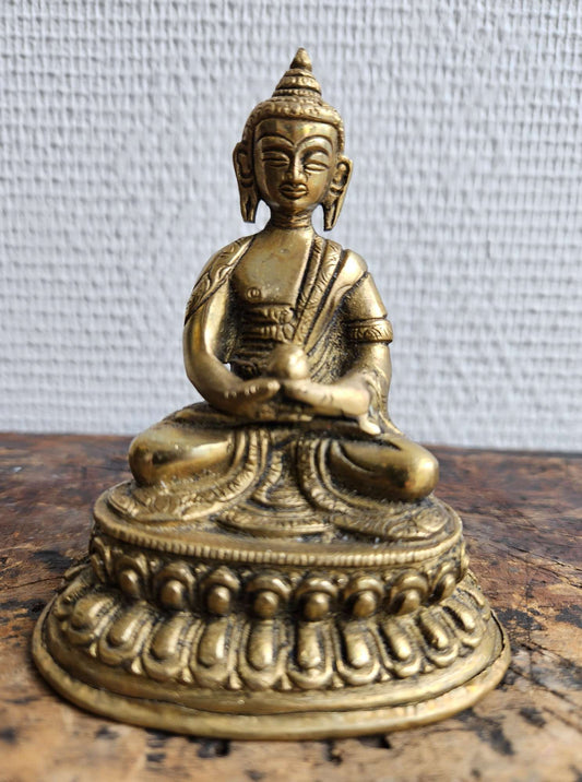 Statue bouddha tibétain en dhyana mudra ---