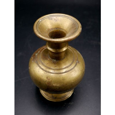 Vase newar-népal  XXème ---