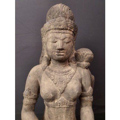 Grande statue de Lakshmi balinaise