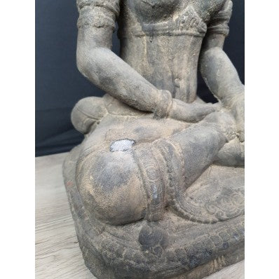 Grande statue de Lakshmi balinaise
