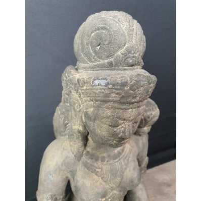 Grande statue de Lakshmi balinaise