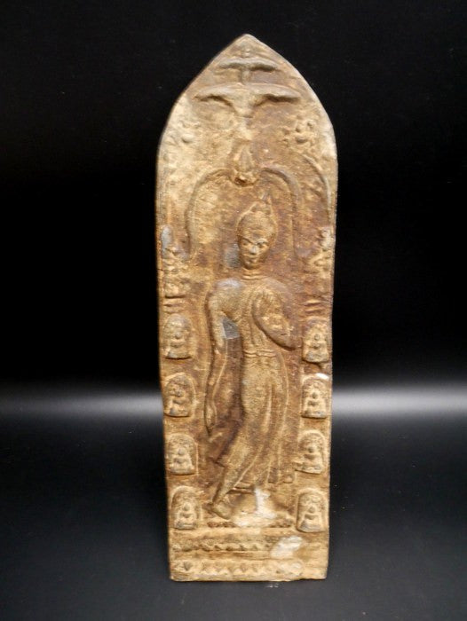 Statue bouddha thailandais: plaque votive de bouddha