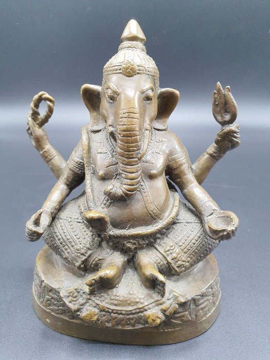 ANCIEN BRONZE GANESH allongé divinité indienne Népal (57235) EUR 240,00 - FR ANCIEN BRONZE GANESH allongé divinité indienne Népal (57235) EUR 240,00 - FR